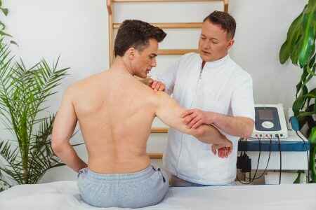 pregled fizioterapeuta, posjet fizioterapeutu, fizioterapija pregled, fizioterapeutski pregled